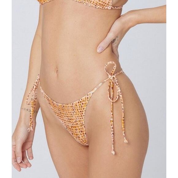L*Space Lennox Bikini String Bottom in Wild Bunch Orange Size Medium NWT - Picture 1 of 6